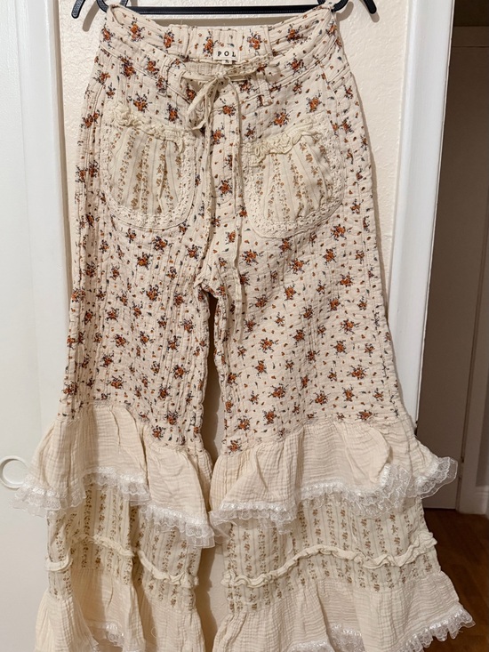 POL Pants - POL Cream Floral Ruffle Boho pants small